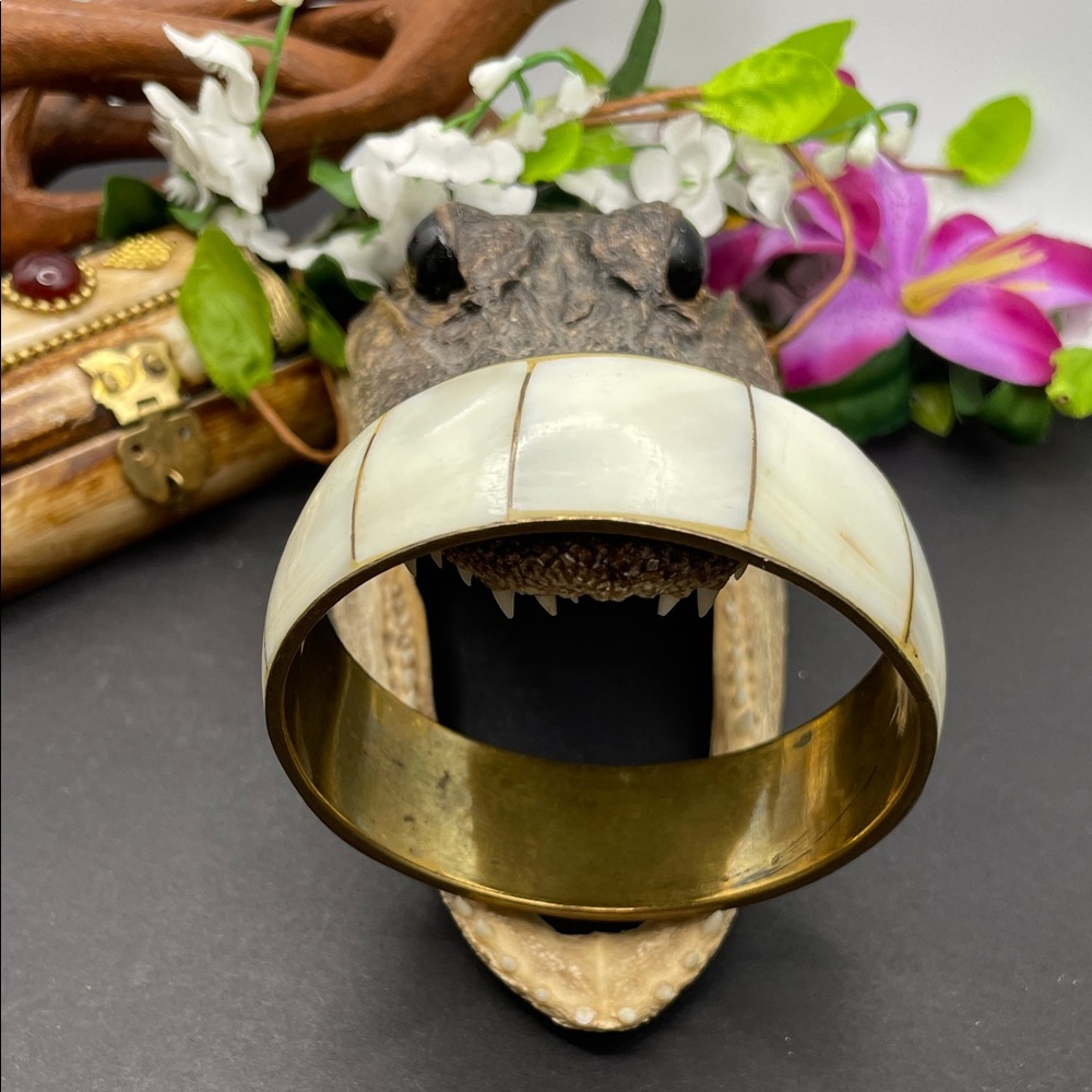 Mother of Pearl inlay bangle